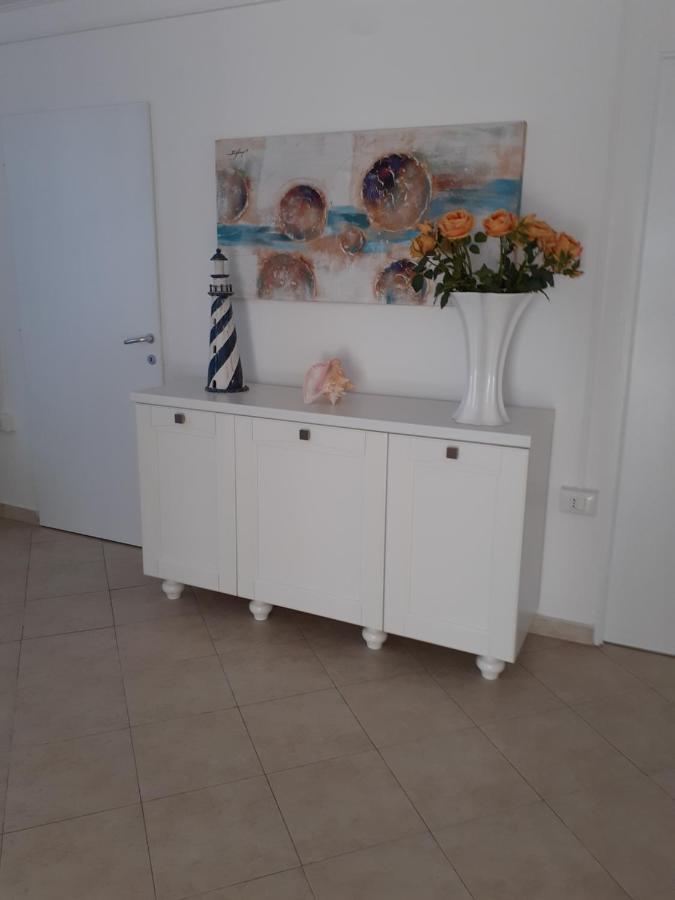 Villetta Dei Fiori, Vicino Spiaggia Di Punta Pizzo Gallipoli Exterior foto